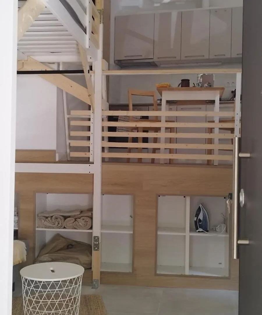 Lovely Apartment With Loft Bed Thessaloniki Greece